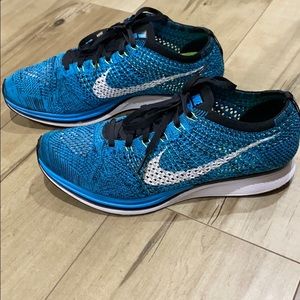 Nike flyknit racer - used
